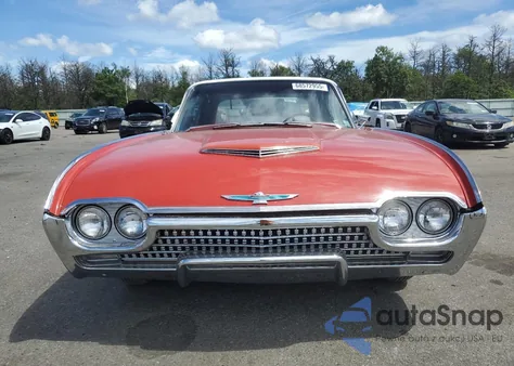 1962 Ford Thunderbir из США, поврежденный, VIN 2Y89Z151925